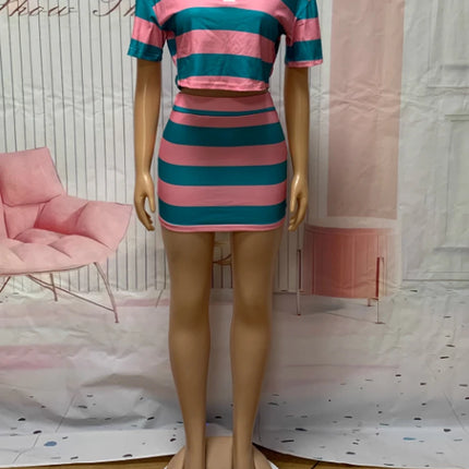 Women’s Activewear Set – Striped Style