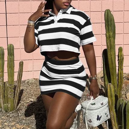 Women’s Activewear Set – Striped Style