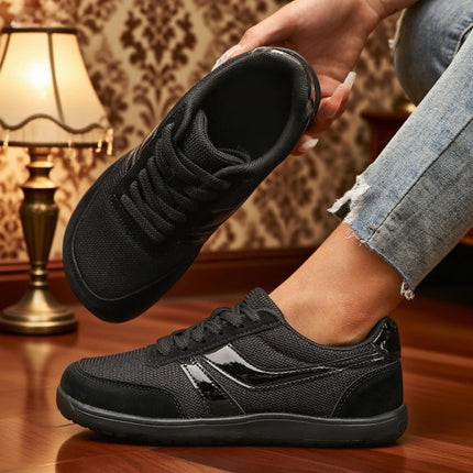 Women’s Wide Toe Breathable Canvas Sneakers