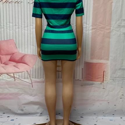 Women’s Activewear Set – Striped Style