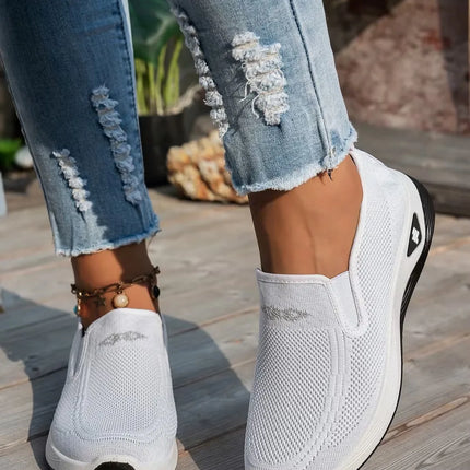 Women’s Breathable Lightweight Casual Shoes