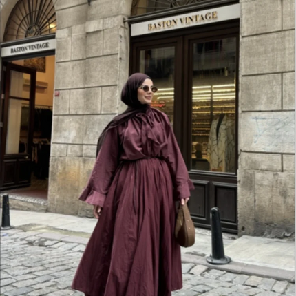 Ruffle Flare Sleeve Set – Lace-Up Shirt & Pleated High-Waist Skirt